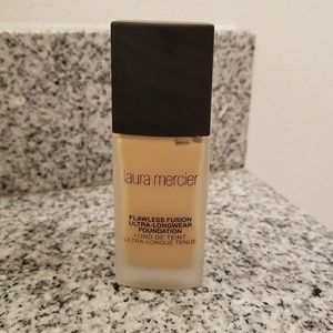 Laura Mercier Flawless Fusion Foundation